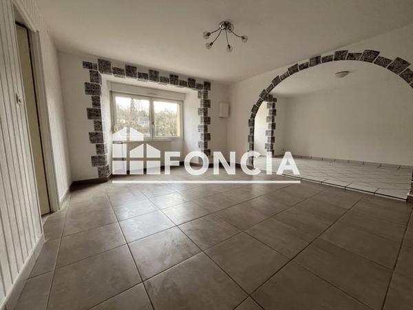 Location Appartement 2 pièces 64 m² - 5 RUE DU PASSAGE Avanne Aveney 25720