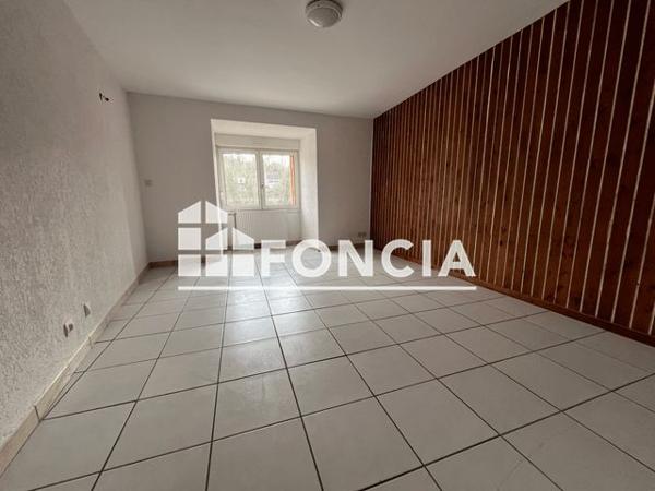 Location Appartement 2 pièces 64 m² - 5 RUE DU PASSAGE Avanne Aveney 25720