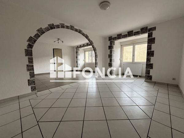 Location Appartement 2 pièces 64 m² - 5 RUE DU PASSAGE Avanne Aveney 25720