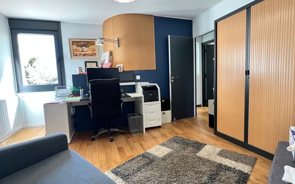 Maison à vendre    5 pièces • 186 m2 Le Perreux-sur-Marne