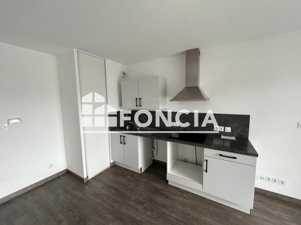 Location Appartement 2 pièces 42.9 m² - 52 RUE JEAN JAURES Armentieres 59280