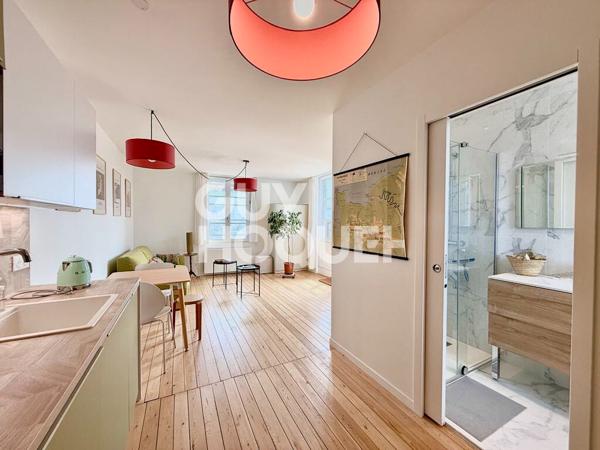 APPARTEMENT PLACE MORNY - DERNIER ÉTAGE AVEC TERRASSE !