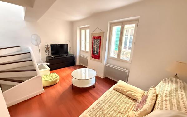 Maison à vendre    3 pièces • 35 m2 Hyères