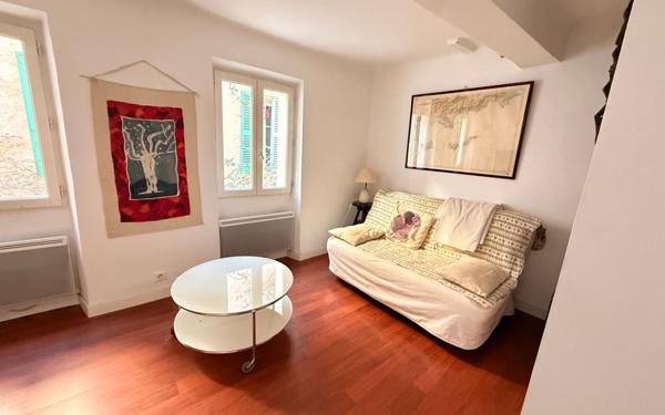 Maison à vendre    3 pièces • 35 m2 Hyères