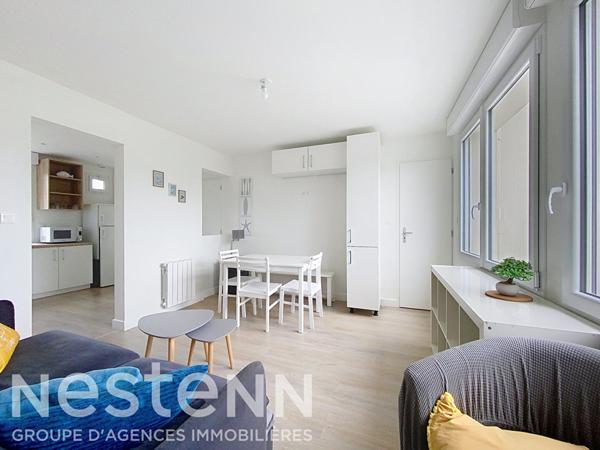 La mer et les sentiers à quelques pas : Appartement meublé T3 à Kerfany-Plage