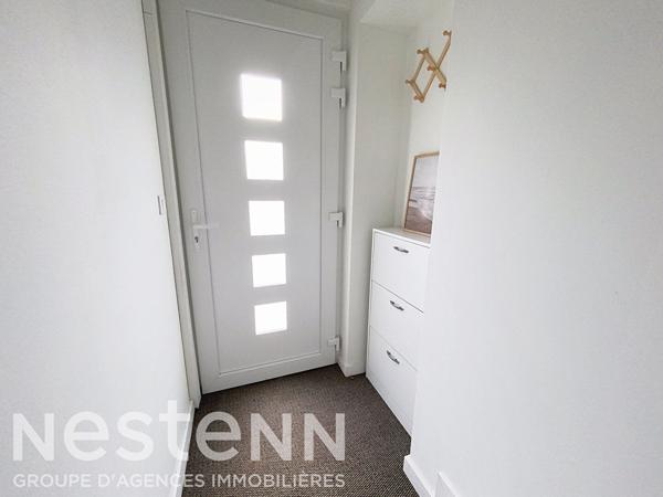 La mer et les sentiers à quelques pas : Appartement meublé T3 à Kerfany-Plage