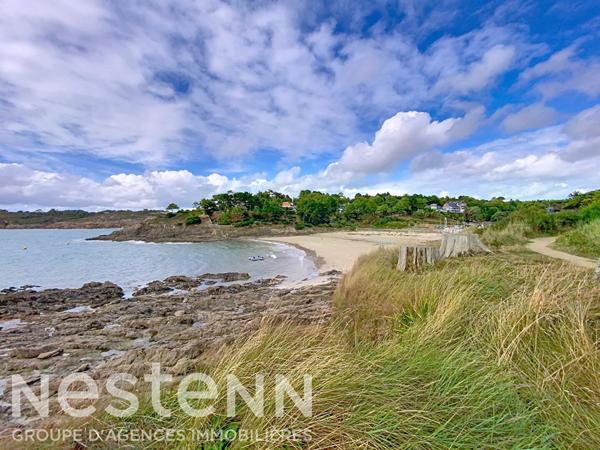 La mer et les sentiers à quelques pas : Appartement meublé T3 à Kerfany-Plage