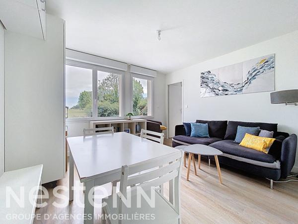 La mer et les sentiers à quelques pas : Appartement meublé T3 à Kerfany-Plage