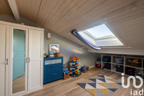 Maison à vendre 5 pièces 217 m² Montussan