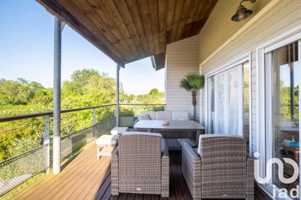 Maison à vendre 5 pièces 217 m² Montussan