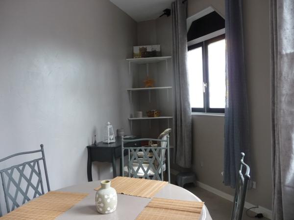MONTROND LES BAINS PROCHE GARE APPARTEMENT MEUBLE AVEC CAVE Montrond-les-Bains (42210)