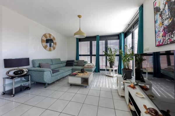 Appartement à vendre 2 pièces 64.84m²