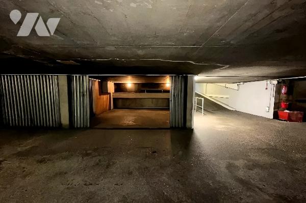 Double box - Rue du Bicentenaire, Puteaux (Centre-ville)