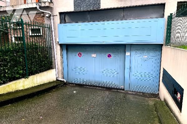 Double box - Rue du Bicentenaire, Puteaux (Centre-ville)