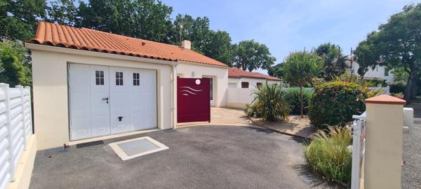 Maison Clisson 4 pièces 78.39 M² . 2 Chs . T 307 M² . Garage . Terrasse
