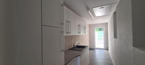 Maison Clisson 4 pièces 78.39 M² . 2 Chs . T 307 M² . Garage . Terrasse