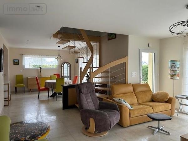 Maison à vendre à Trélivan dans les Côtes-d'Armor (22100), ref : 038/258