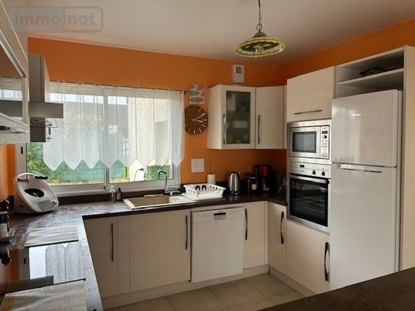 Maison à vendre à Trélivan dans les Côtes-d'Armor (22100), ref : 038/258