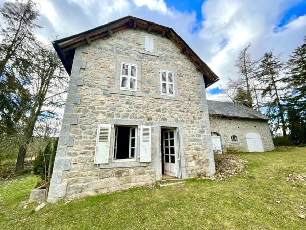 Maison à vendre à Albaret-Sainte-Marie en Lozère (48200), ref : 48032-214