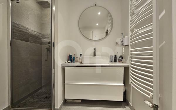 Appartement à vendre    2 pièces • 42,38 m2 Chennevières-sur-Marne