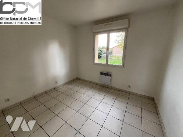 Idéalement située dans un secteur calme de la commune de Coron, entre Cholet et Vihiers, cette ...