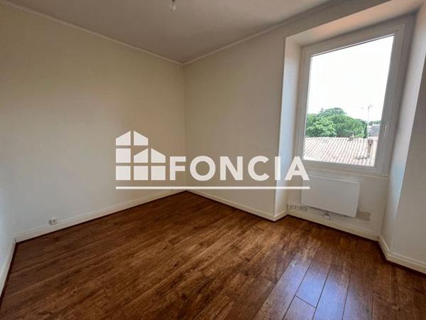 Location Appartement 3 pièces 87 m² - 54 TER AVENUE DE PARIS Niort 79000