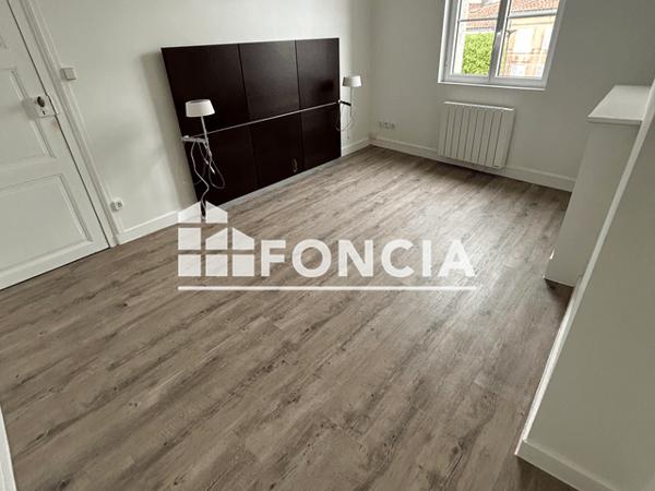 Location Appartement 3 pièces 87 m² - 54 TER AVENUE DE PARIS Niort 79000