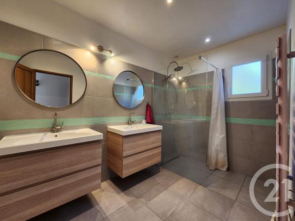 Maison à vendre  5 pièces - 112,15 m 2   LESPARRE MEDOC  - 33