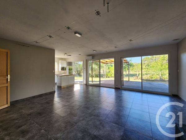 Maison à vendre  5 pièces - 112,15 m 2   LESPARRE MEDOC  - 33