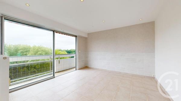 Appartement T3 à vendre  3 pièces - 64 m 2   ANGLET  - 64