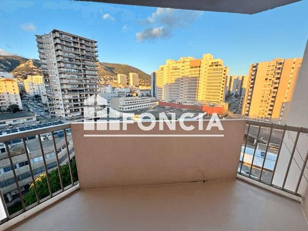 Location Appartement 2 pièces 42 m² - 293 RUE HENRI POINCARE Toulon 83000