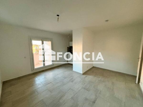 Location Appartement 2 pièces 42 m² - 293 RUE HENRI POINCARE Toulon 83000