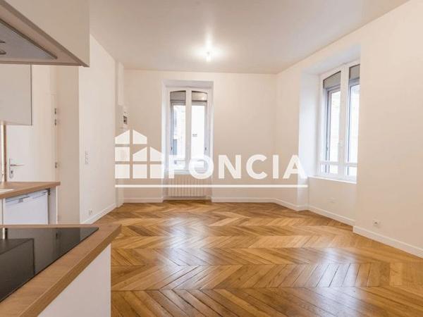 Location Appartement 2 pièces 40.37 m² - 20 RUE PAUL LIGNEUL Le Mans 72000
