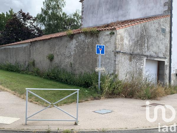 Parking à vendre 66 m² Saint-Denis-la-Chevasse