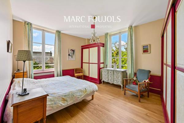Clermont – Remarquable propriété ancienne avec jardin clos