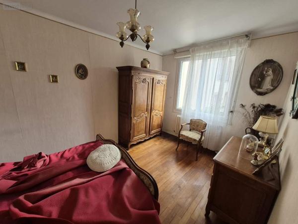 Maison à vendre à Granville dans la Manche (50400), ref : 028/1586   
Gare