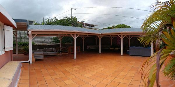 VILLA F6 DE PRESTIGE DE 153 M² AVEC PISCINE A FORT DE FRANCE