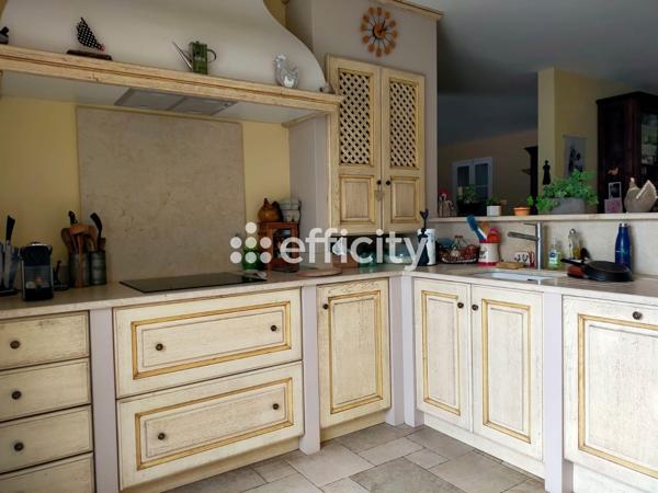 Maison 7 pièces - 242 m² Bien prestige