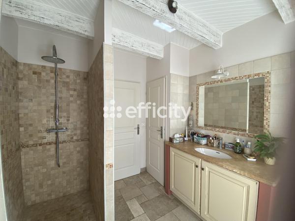 Maison 7 pièces - 242 m² Bien prestige