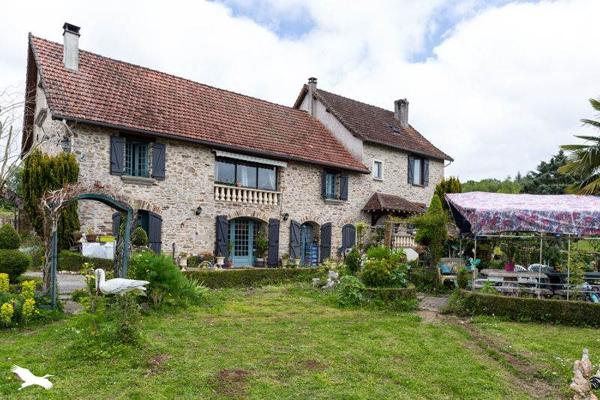 Maison à vendre 317 000 € Saint-Yrieix-la-Perche 12 p 290 m² DPE D