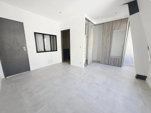 Esprit loft, central, volume, tout confort !