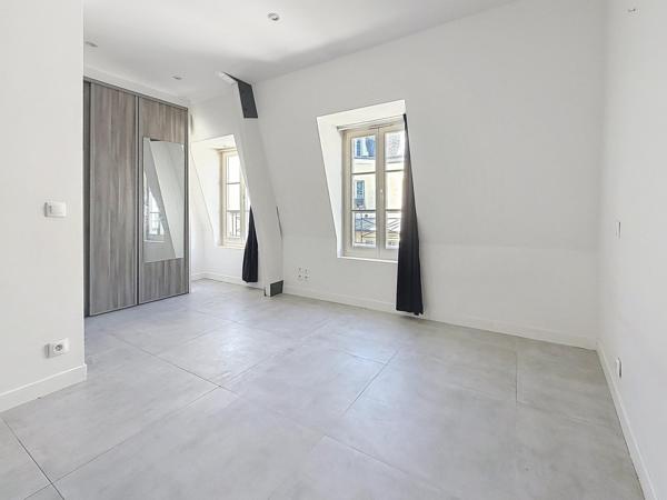 Esprit loft, central, volume, tout confort !