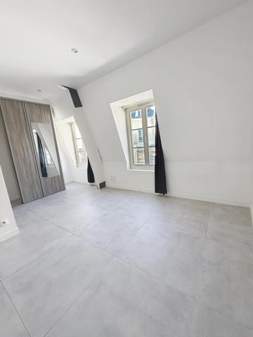 Esprit loft, central, volume, tout confort !
