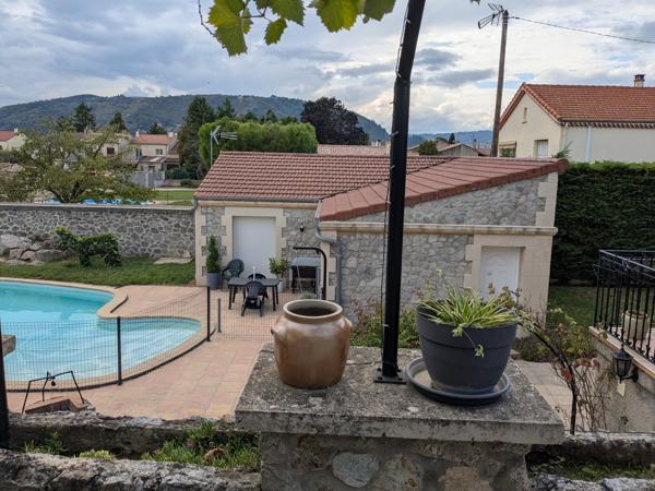 Belle propriété avec 7 appartements loués
