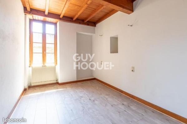 Appartement T4 duplex de  84 m2