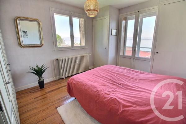 Appartement T3 à vendre  3 pièces - 68,50 m 2   EVIAN LES BAINS  - 74