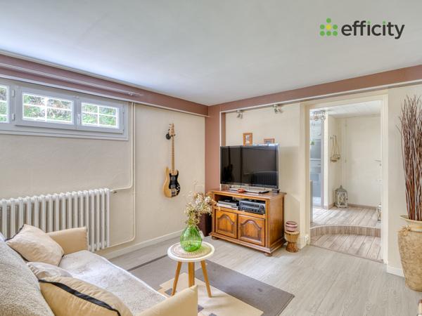 Maison
         9 pièces
        - 205 m² Exclusivité 439 000 € *