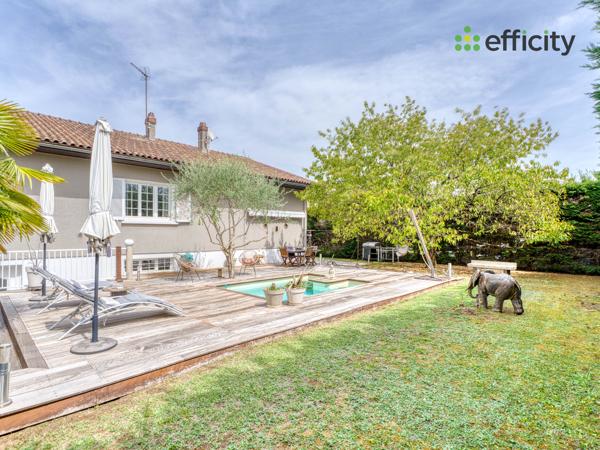 Maison
         9 pièces
        - 205 m² Exclusivité 439 000 € *