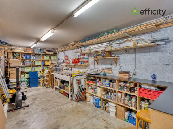 Maison
         9 pièces
        - 205 m² Exclusivité 439 000 € *