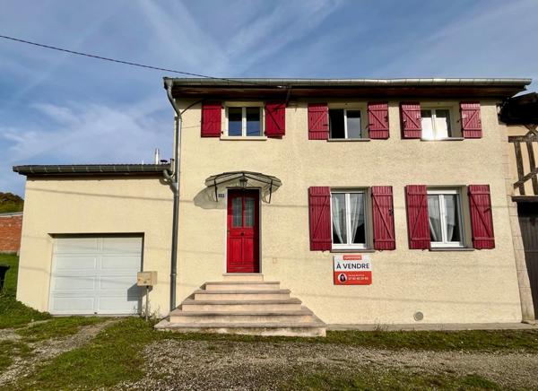 Maison familiale avec garage, terrain et dépendance